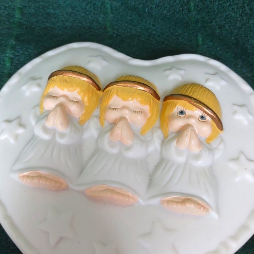 Hallmark Praying Angels Ceramic Heart Box - Picture 6 of 7